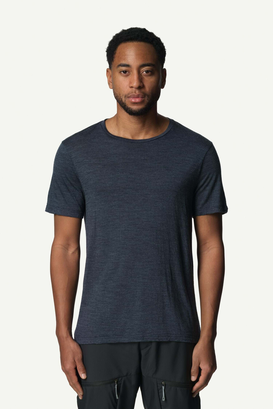 mのアクティビストtシャツ