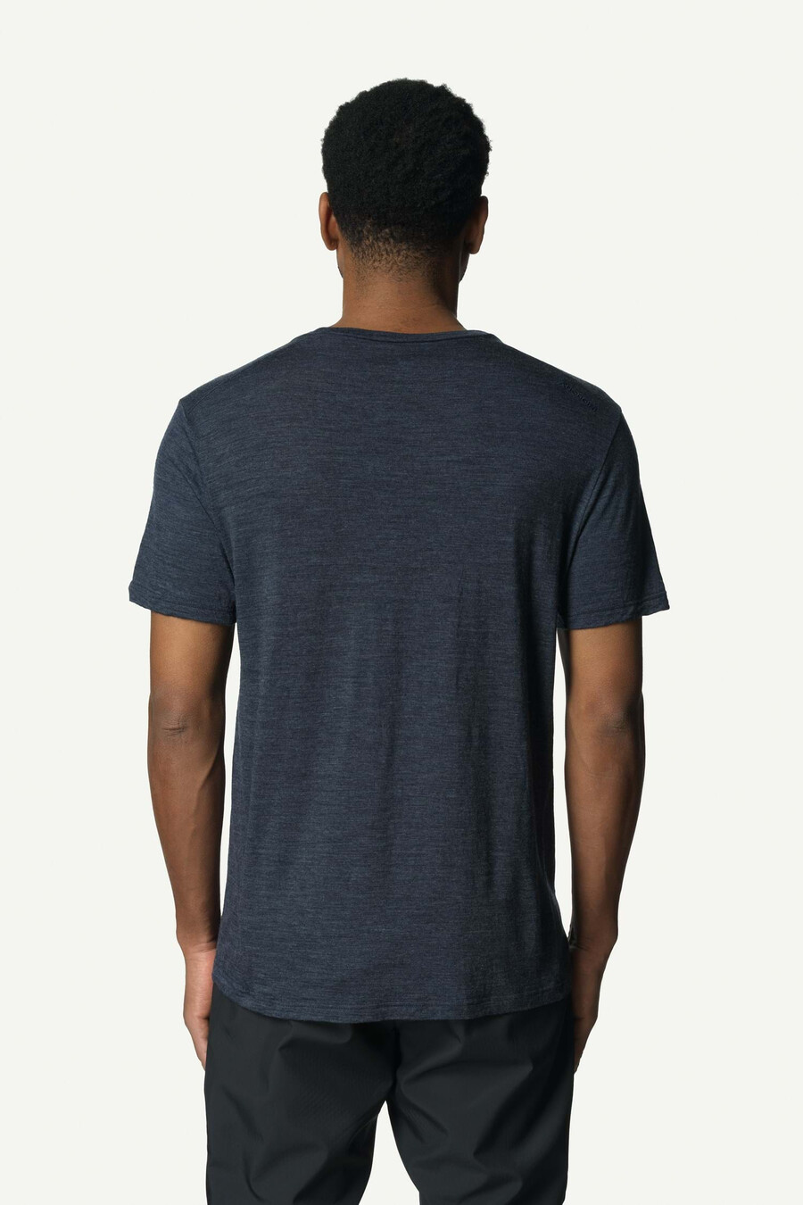 mのアクティビストtシャツ