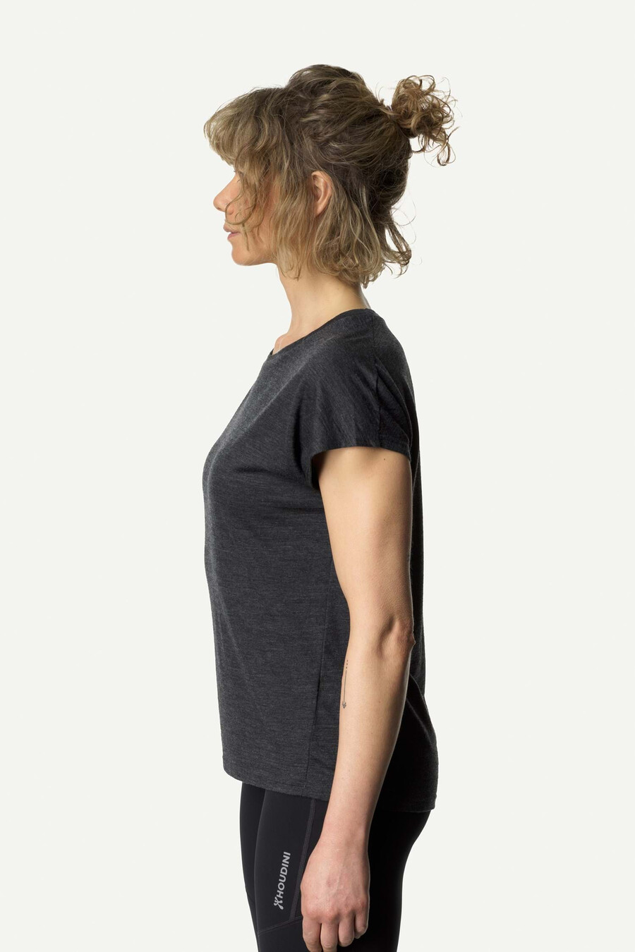 wのアクティビストtシャツ