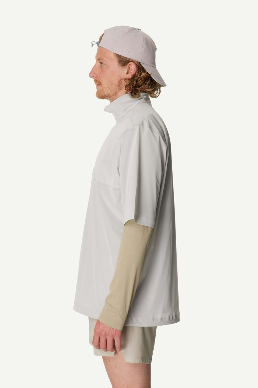 mのオレンジtシャツ